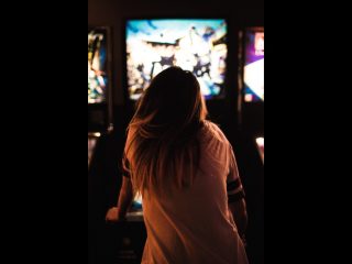 arcade_girl